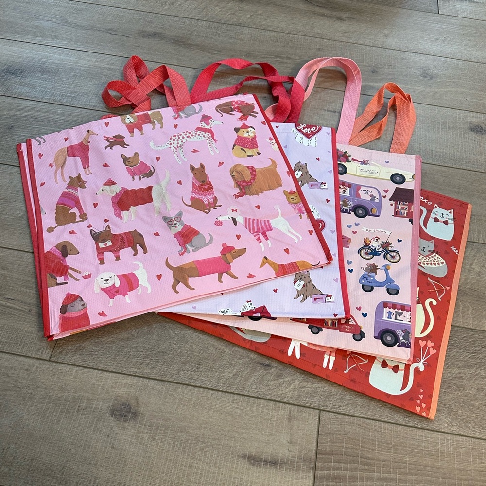 Homegoods TJMaxx Marshalls Valentines Day Dog, Cat & Mouse Heart Tote Bags NWOT